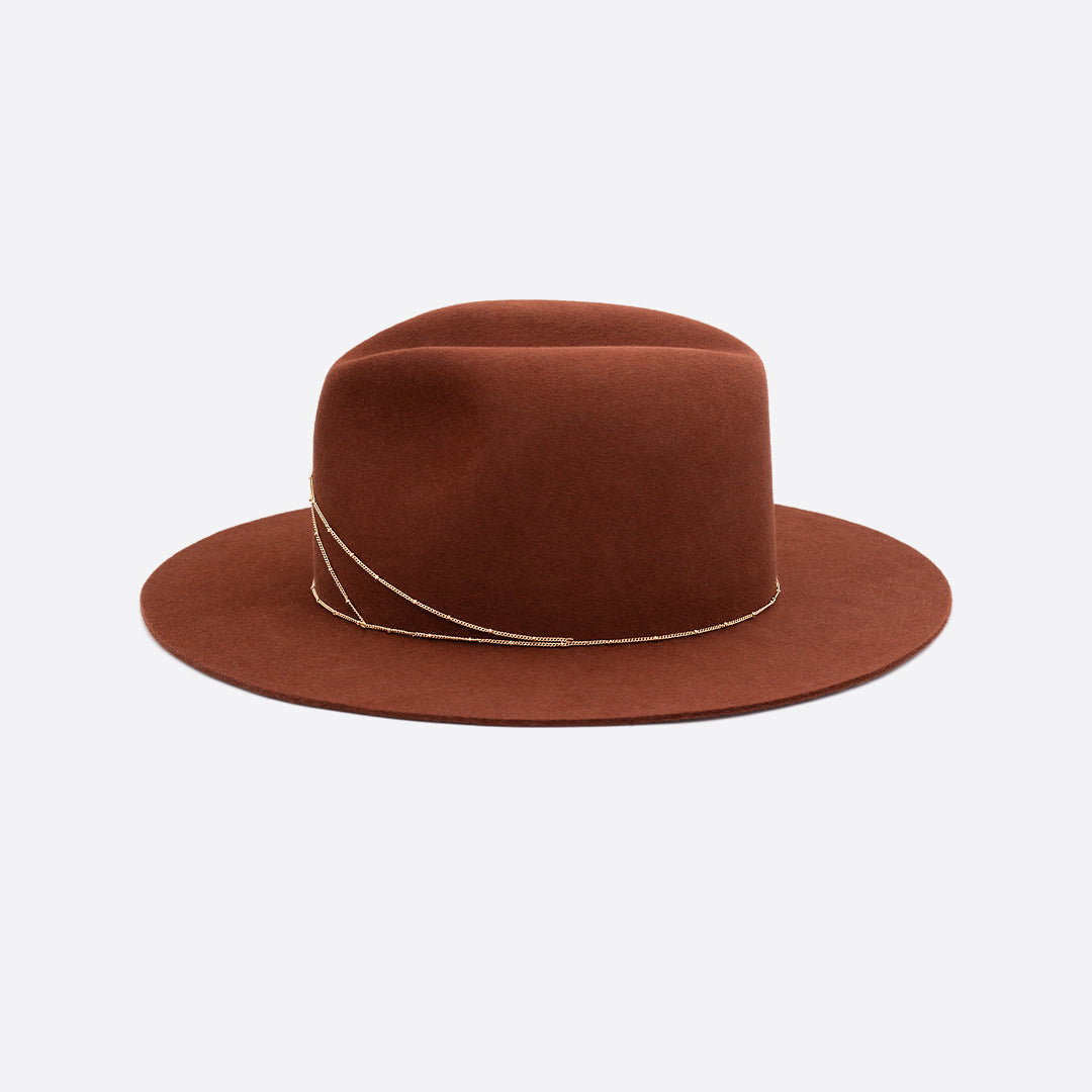 CHAIN EMBELLISHED COGNAC FEDORA HAT