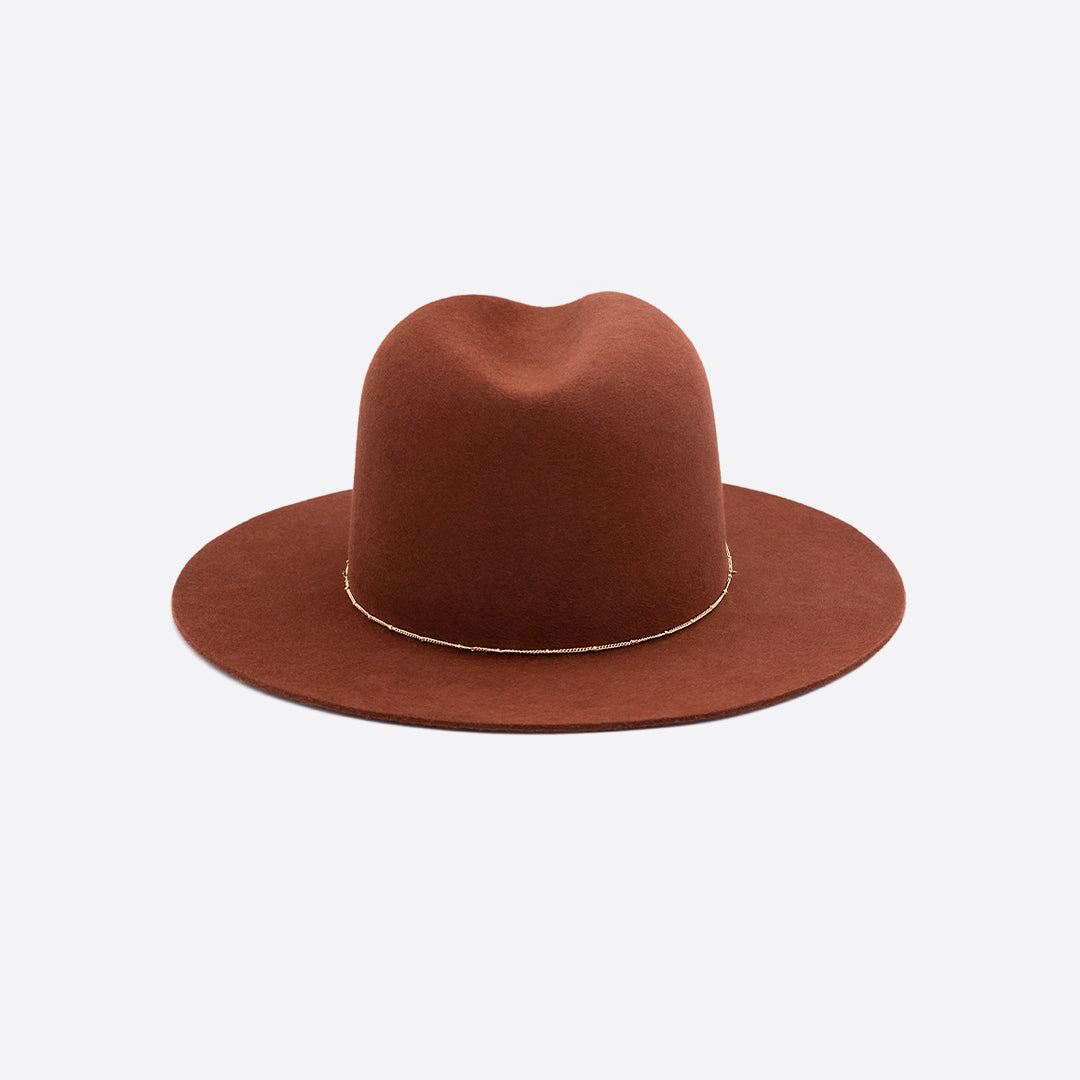 CHAIN EMBELLISHED COGNAC FEDORA HAT